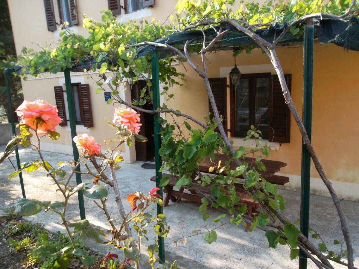 Hodak Apartment Nerezine Εξωτερικό φωτογραφία